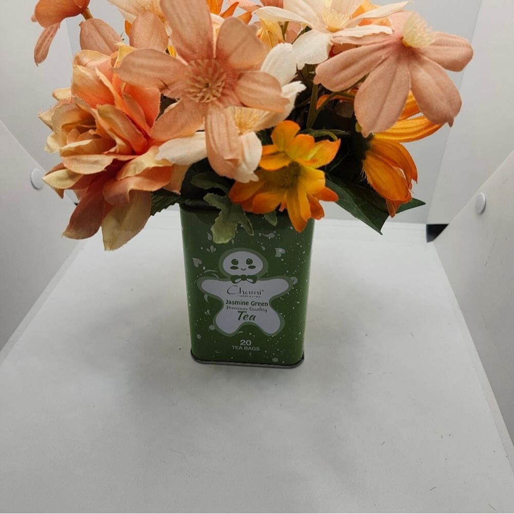Hand Crafted Floral Table Centerpiece Peach Daisy Tea Tin